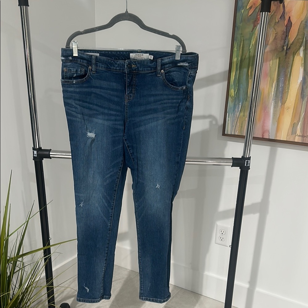 Torrid Blue Straight Leg Jeans Classic Style Size 16 Regular